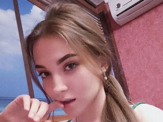 beautiful cam girl ElwynaCroston