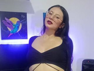 fingering webcamgirl EmberCullen