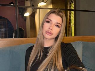 cam girl livecam EmmyRamsdell