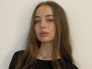 webcam girl chatroom EttaRaybourn