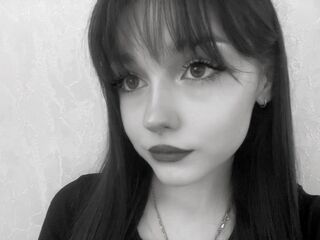 naughty cam EvelynnCaillouet