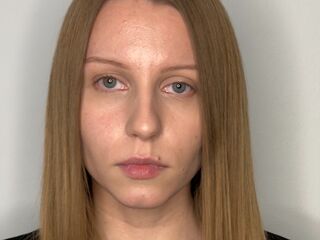 free nude live show FawnTobin