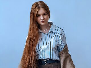 girl webcam show GwynBujarski