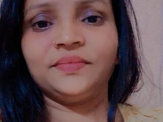 hot live cam HottyJanvi