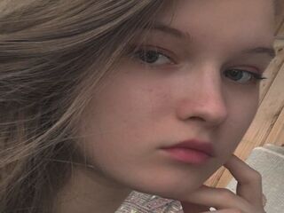 fingering camslut InocenciaFarrare