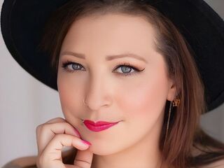 hot camslut JadeMoreau