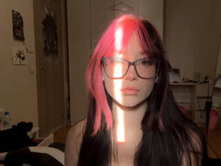 camwhore fingering pussy JameyStaffieri