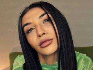 naughty camgirl fingering shaved pussy JanneMaine