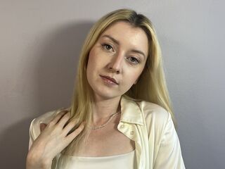 naked girl with webcam fingering JeanneHolmes