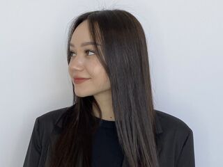 camslut fingering wet pussy JinGrinnan