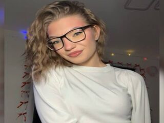 sexy camgirl live KatieGoodacre