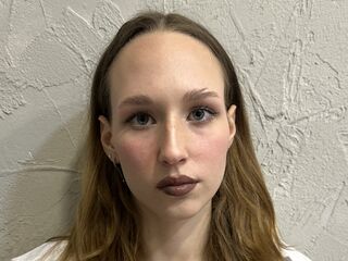 masturbating girl KatrinJons