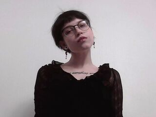 naughty camgirl fingering shaved pussy KeithaBuscemi