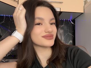 girl shaving pussy KendraMatrone