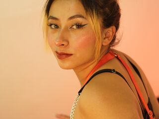 camgirl masturbating with vibrator Khalessii