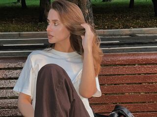 live free chat LeslieDorian