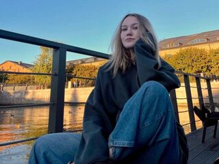 free jasmin livecam LillyStill