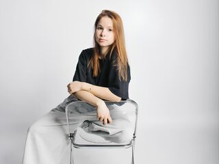 fingering webcamgirl LinaForbishh