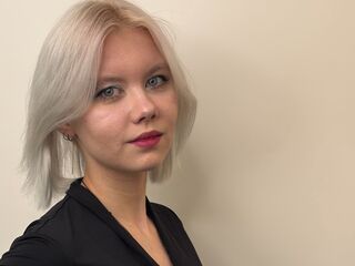 camwhore shaving pussy LindsayMcirvin