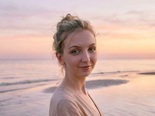 fingering webcam girl LivMarquardt