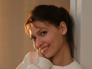 webcam live sex LivelyLaurie