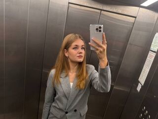 cam whore livesex LizzieIacovino