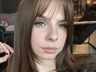 nude cam photo LoiseHarington