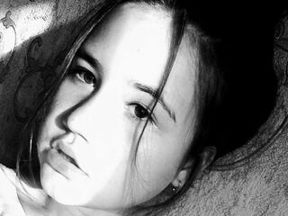 live sex webcam LoriFlox