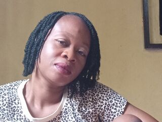 naked camgirl masturbating with dildo LovyNelson