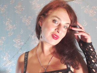 cam girl masturbating with sextoy LucianaLuxe