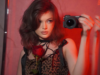 naughty camgirl masturbating LunaBruna