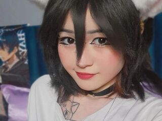 camgirl playing with sextoy LuoMay