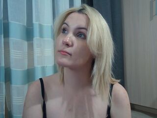 hot cam girl fingering LyndaHuppenbauer