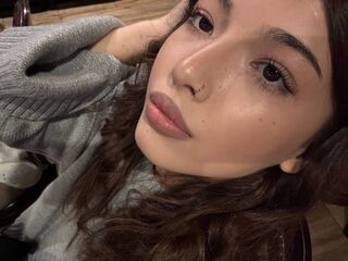 naked camgirl gallery LynetteLavoie