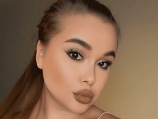 hot strip tease cam MaeWilkins