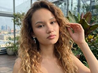 camgirl chat room MaliaUcci