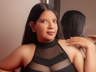 cam girl masturbating with vibrator MarianaDolcee