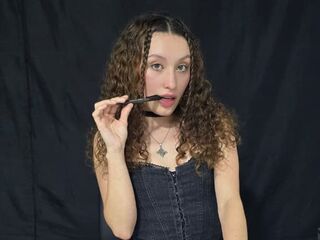 cam girl playing with vibrator MarthiAdams