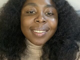 chat room photo MayaBrownn