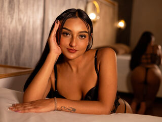 nude camgirl photo MelodyBetancourt