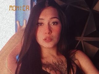 free live chatroom MiaBalker