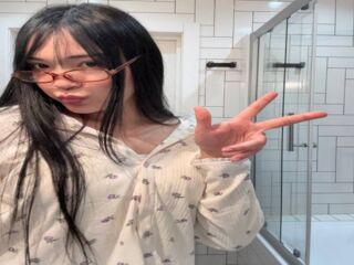 free adultcam MilaEva