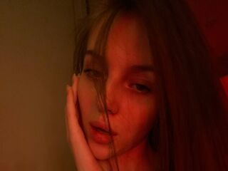 girl chat MillieBurnworth