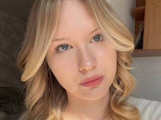 hot cam slut NanceyMonteverde