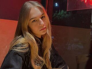 naked cam girl picture NellMocarski