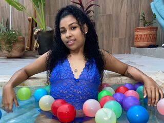 cam girl masturbating with vibrator NickyLeyster