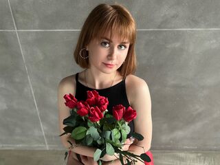 cam girl showing tits NicoleWillse