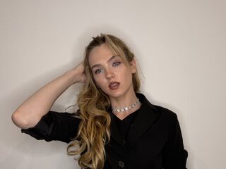 nude gamgirl RubyMoore