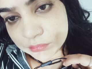 naked camgirl masturbating with vibrator Sanamjii