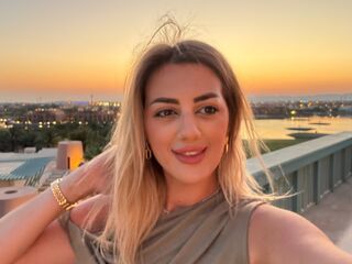 hot cam girl fingering SarahCollie